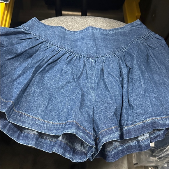 VICI Delfinah Pleated Denim Shorts NWOT Size‎ M - Picture 5 of 5